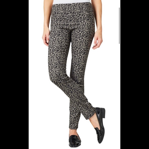 🐆Ultra Flattering Leopard Print Pants🐆 - Picture 1 of 5